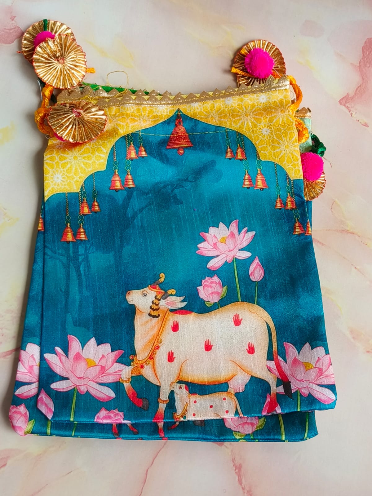 Gomata Blessings Combo – Potli Pouch + MDF Kumkum Plate (Festival Return Gift)