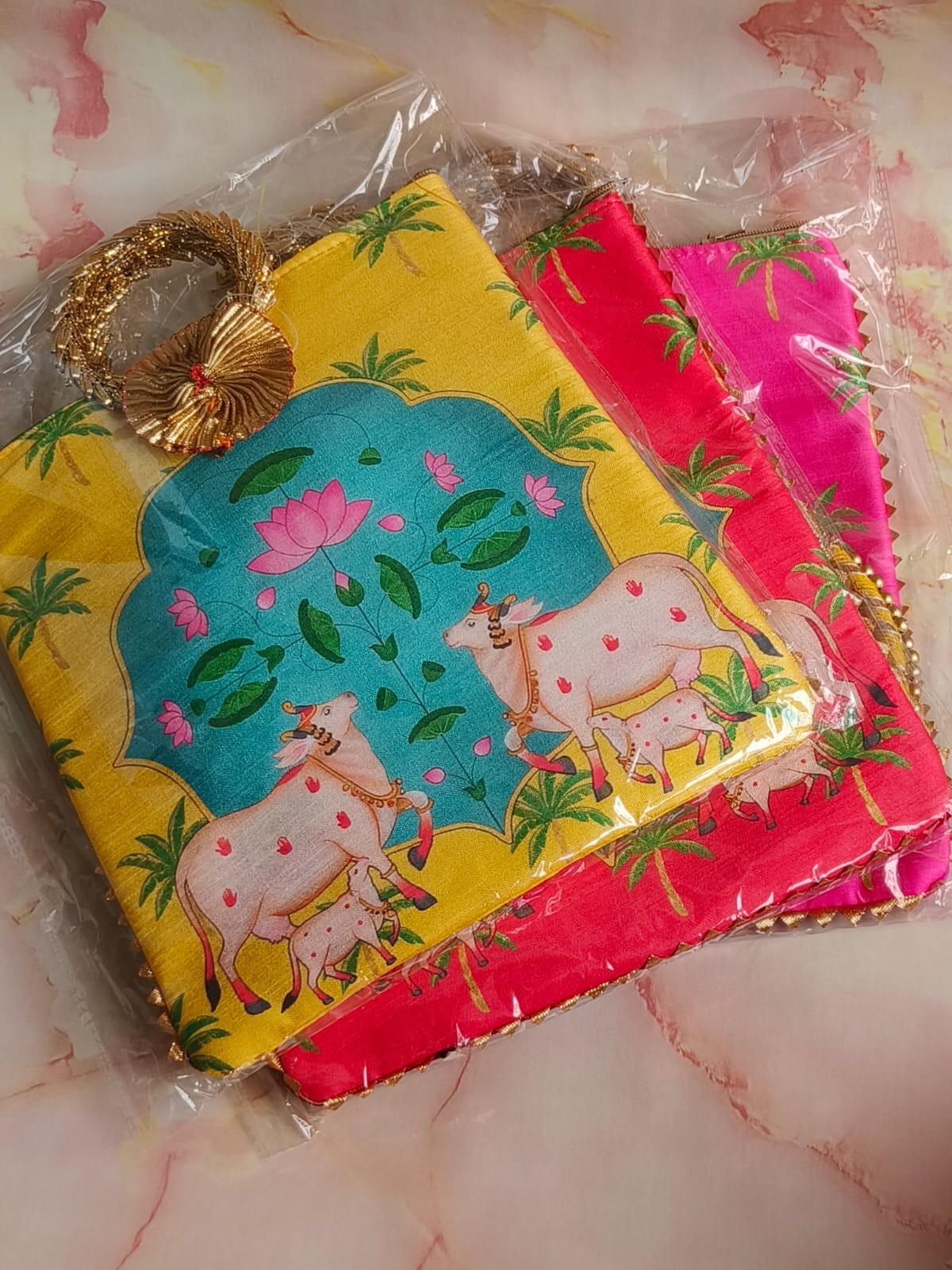 Gomata Temple Combo – Zipper Gift Bag + MDF Kumkum Plate (Matching Print)