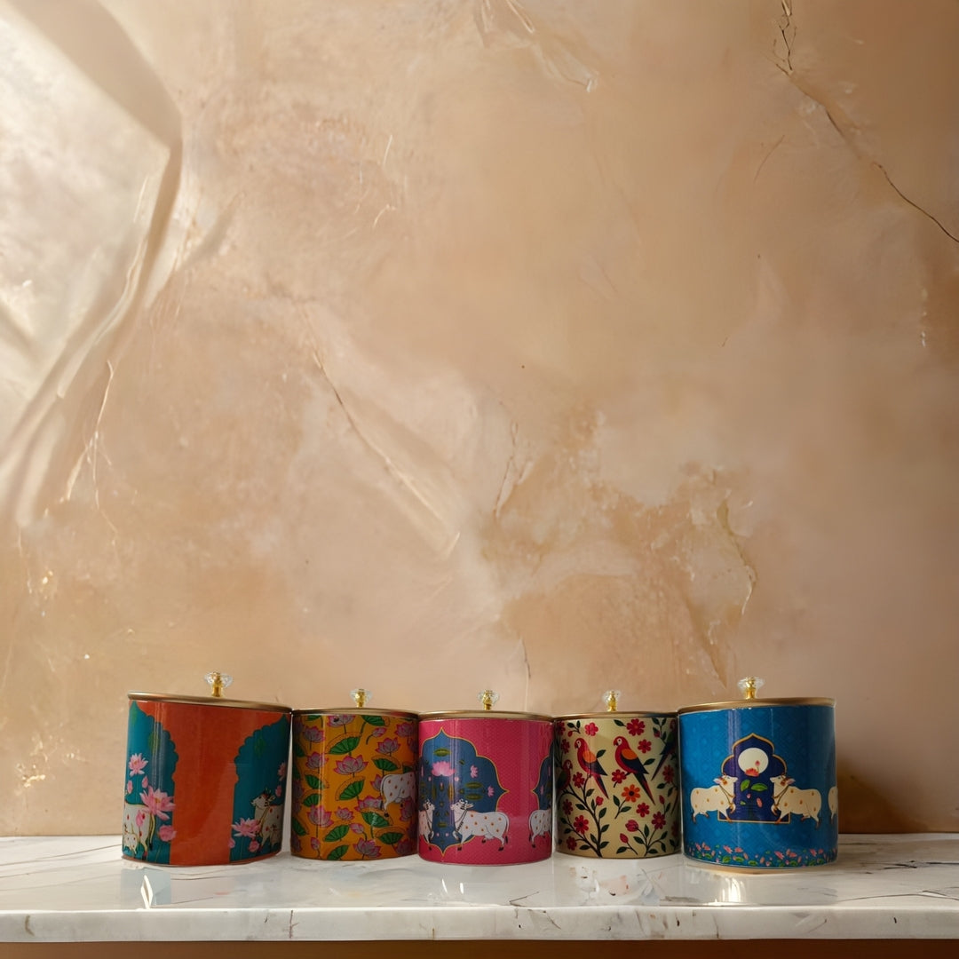 Festive Combo Gift Set | 5 Printed Metal Pillar Jars + Felt Bags